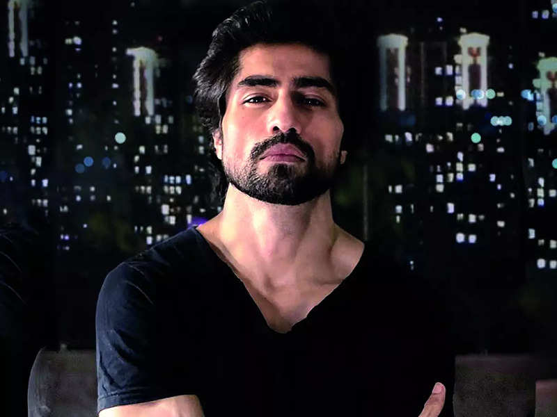 Harshad Chopda Biography Height Age TV Serials Wife Family Salary Net Worth Awards Photos Facts More