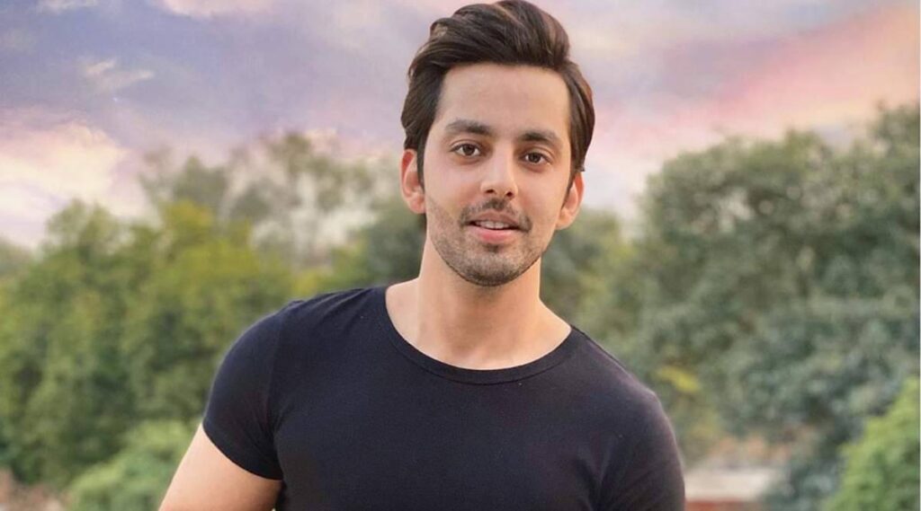  Himanshu Kohli as Dilbaugh Singh