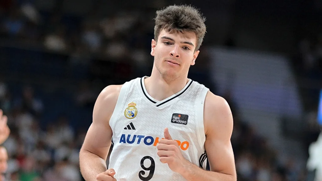 Hugo González Biography, Height, Weight, Age, Stats, Wife, Salary, Net Worth & More Hugo González Biography, Height, Weight, Age, Stats, Wife, Salary, Net Worth & More