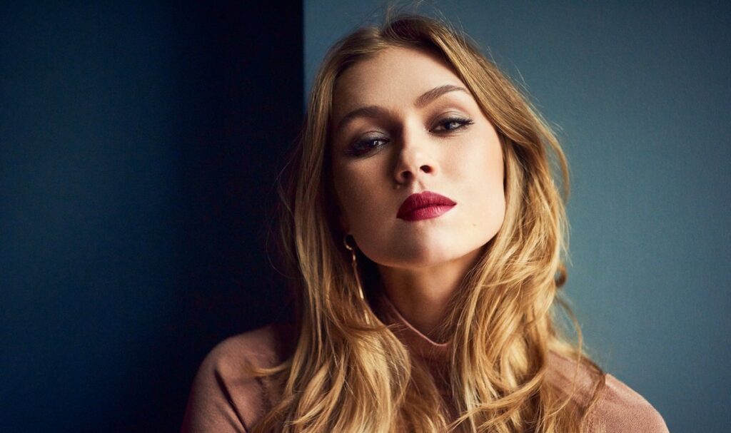 Ieva Andrejevaitė as Alexi