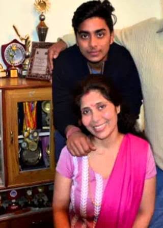 Ishan Kishan Mother And Brother