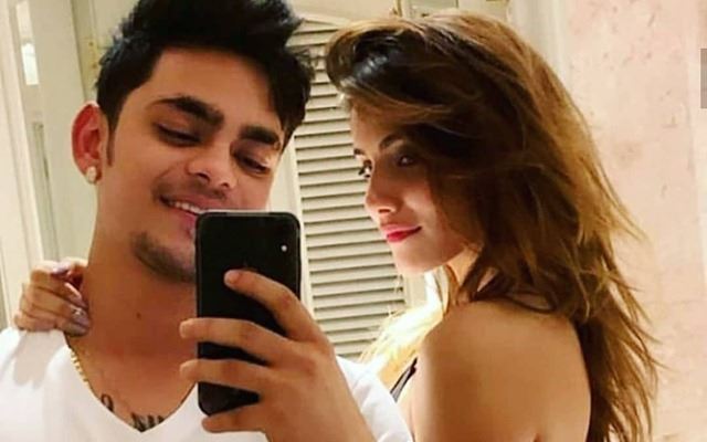 Ishan Kishan With Aditi Hundia lauds