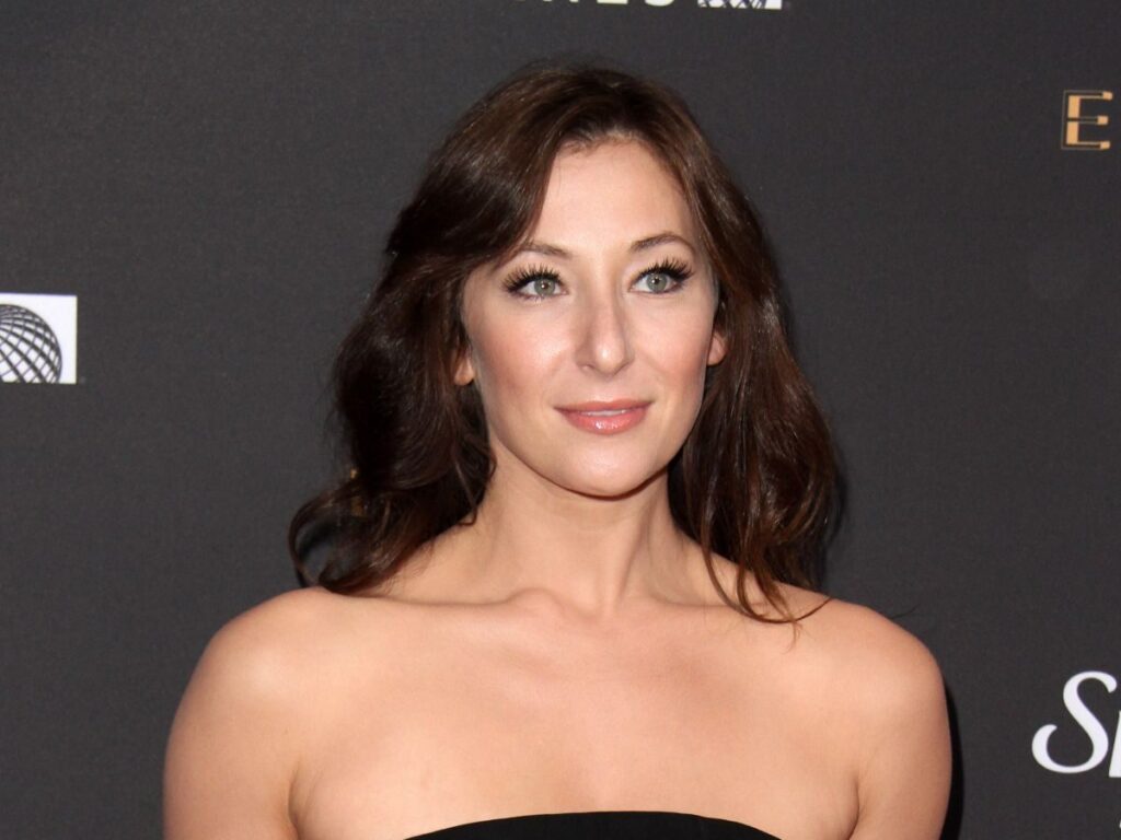 Isidora Goreshter Biography, Height, Weight, Age, Movies, Husband ...