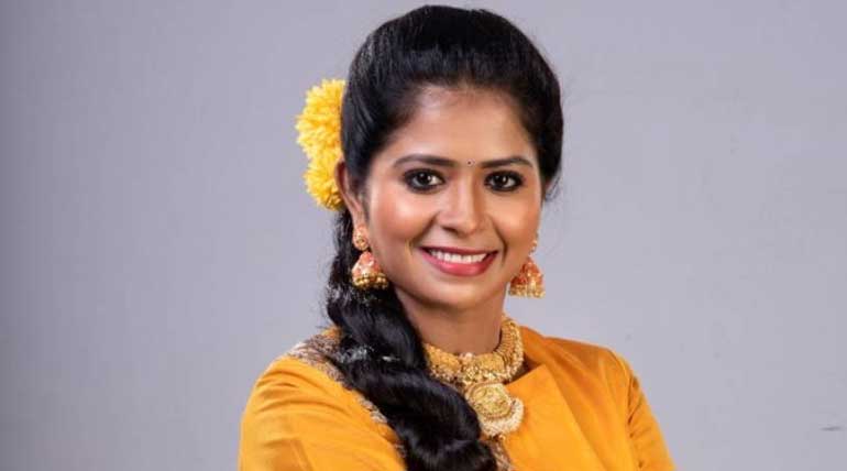 Jangiri Madhumitha Biography, Height, Age, TV Serials, Husband, Family, Salary, Net Worth, Awards, Photos, Facts & More