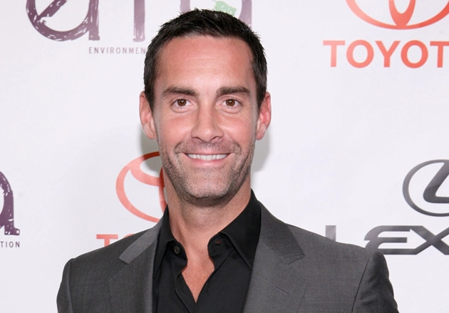 Jay Harrington Biography Height Weight Age Movies Wife Family Salary Net Worth Facts More