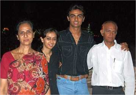 Jaydev  Unadkat With His Family