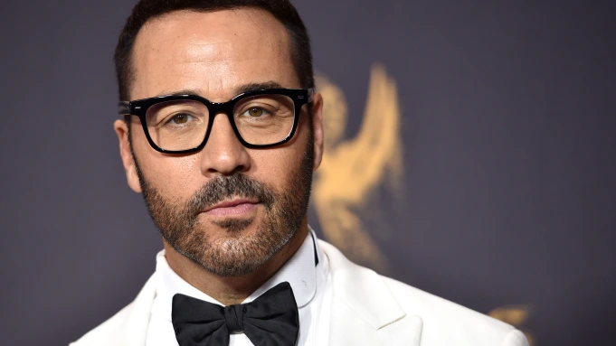 Jeremy Piven Biography Height Weight Age Movies Wife Family Salary Net Worth Facts More.