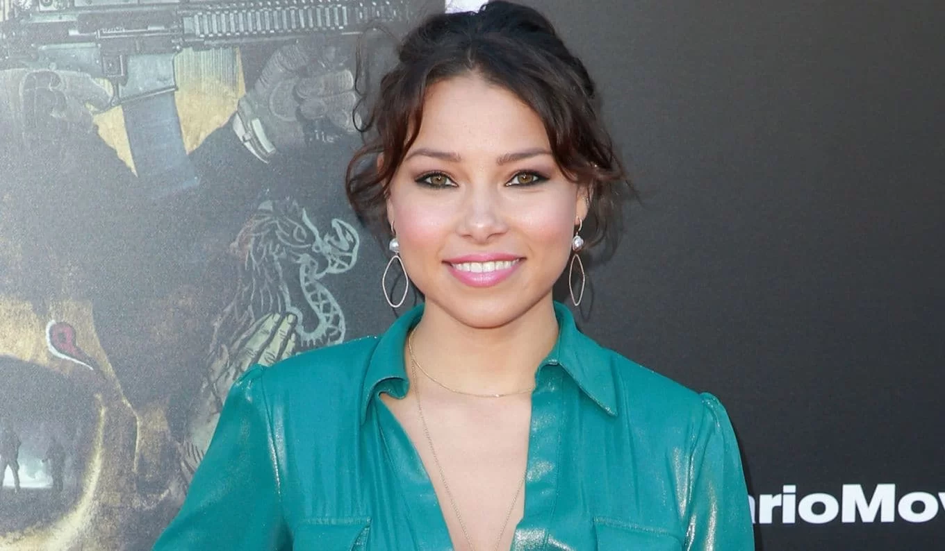 Jessica Parker Kennedy Biography Height Weight Age Movies Husband Family Salary Net Worth Facts More