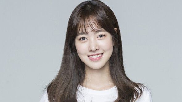 Jin Dae yeon as Gong Yoon soo