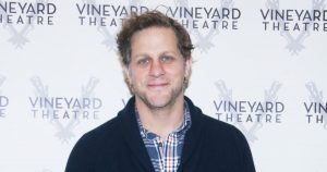 Joe Tippet Biography, Height, Weight, Age, Movies, Wife, Family, Salary