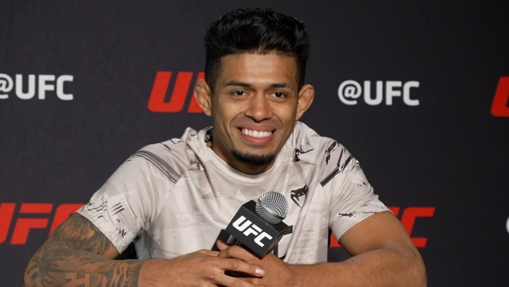 Jonathan Martinez Biography Height Weight Age Stats Wife Salary Net Worth More