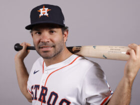 Jose Altuve Biography Height Weight Age Stats Wife Salary Net Worth More
