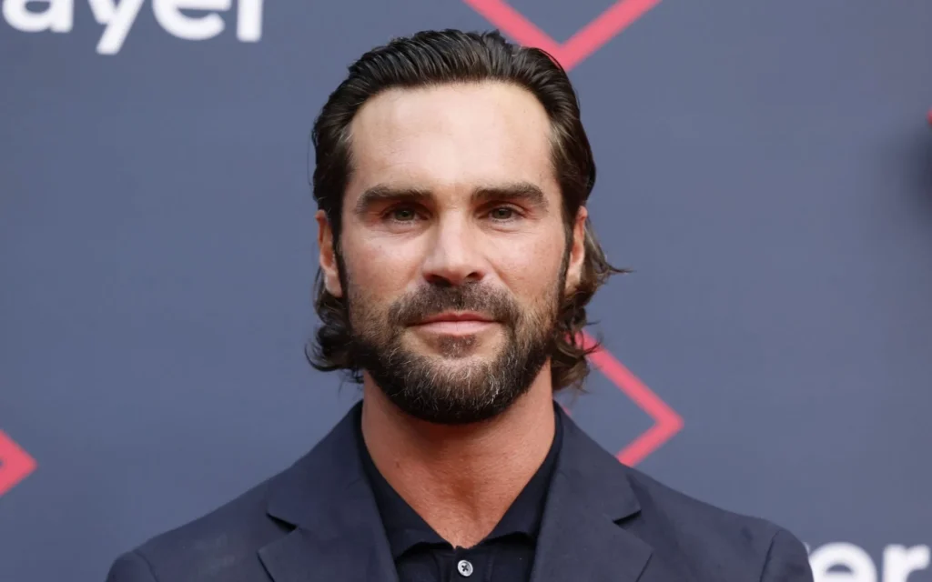 Toy Boy: Review, Story, Cast, Episodes, Release Date, Budget & More José de la Torre as Iván