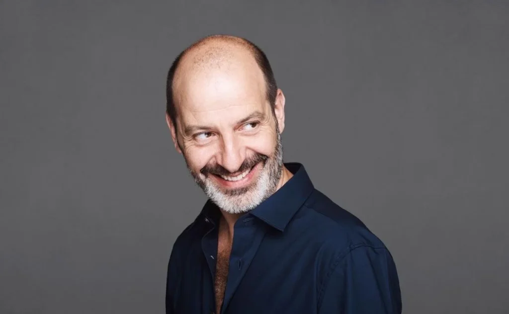 Josep Julien as Eladio Pérez