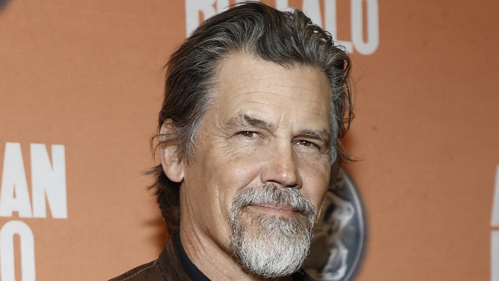 Josh Brolin Biography, Height, Weight, Age, Movies, Wife, Family, Salary, Net Worth, Facts & More