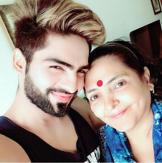 Jubin Shah With His Mother