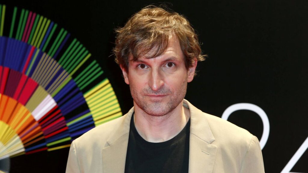 El ministerio del tiempo: Review, Story, Cast, Episodes, Release Date, Budget & More Julián Villagrán as Diego Velázquez