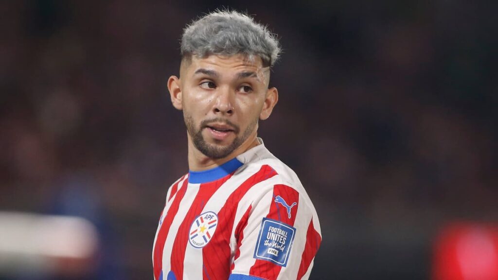 Julio Enciso Biography, Height, Weight, Age, Stats, Wife, Salary, Net Worth & More