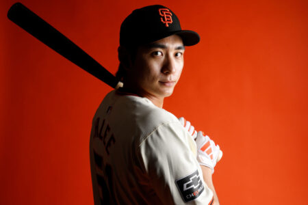 Jung Hoo Lee Biography, Height, Weight, Age, Stats, Wife, Salary, Net