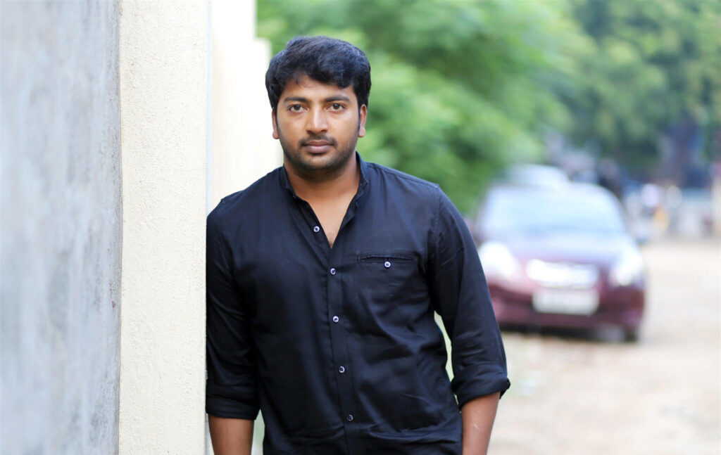 Kalaiyarasan as Vetriselvan Rangan Vatthiyar's son 