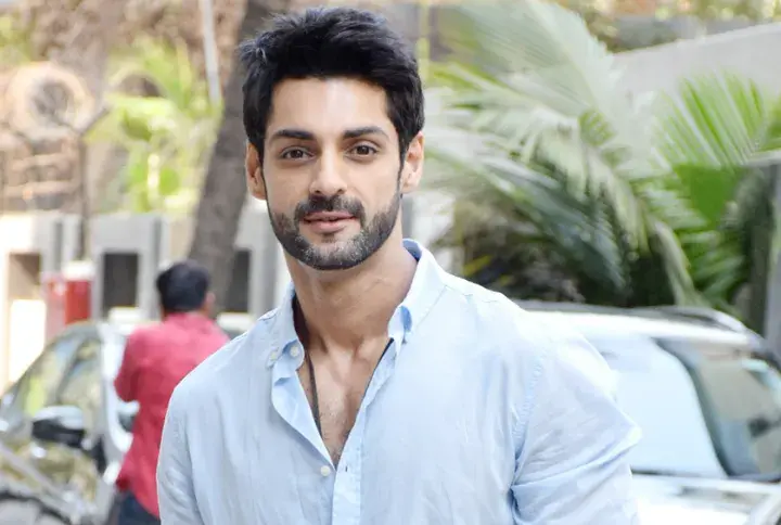 Karan Wahi as Karan Malhotra