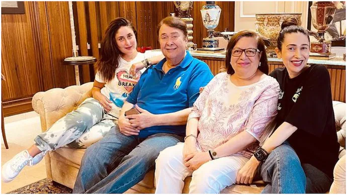 Kareena Kapoor With Her Father And Mother