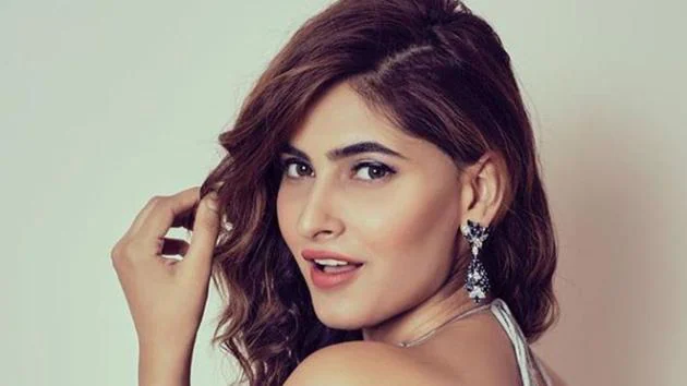 Karishma Sharma as Aahana Khurrana