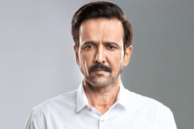 Kay Kay Menon as Indrashish Shah