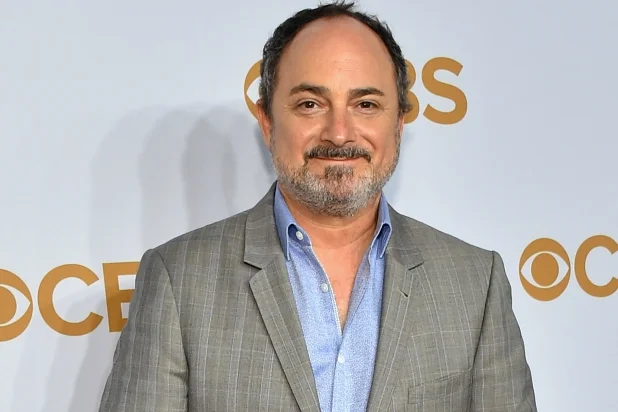 Kevin Pollak as Moishe Maisel