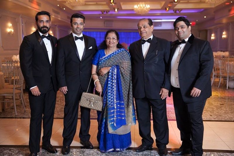 Kiku Sharda With His Family