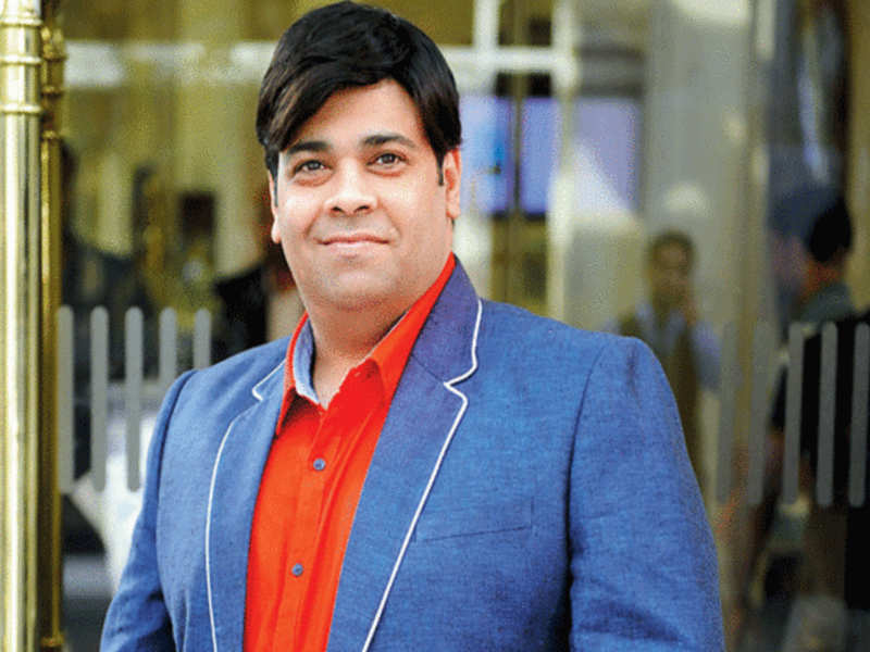 Kiku Sharda as Gajendra "Gajju" Ghasiteram Bansal