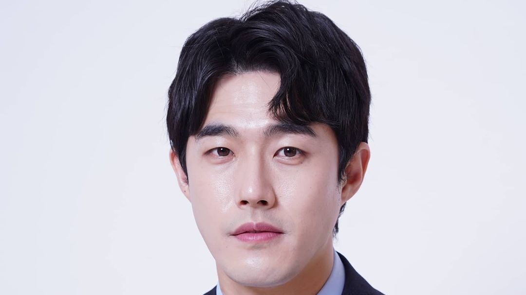 Kim Ho-chang as Kim Byung-soo