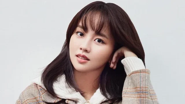 Love Alarm: Review, Story, Cast, Episodes, Release Date, Budget & More Kim So-hyun as Kim Jo-jo