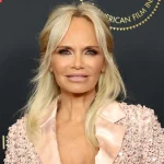 Kristin Chenoweth Biography Height Weight Age Movies Husband Family Salary Net Worth Facts More