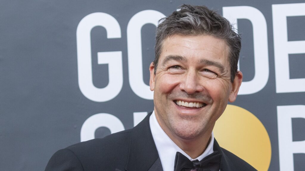 Godzilla vs. Kong (2021): Story, Cast, Release Date, Budget, Collection, Review, Ratings & More Kyle Chandler as Dr. Mark Russell
