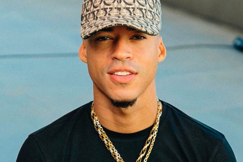 L7nnon Biography, Height, Weight, Age, Stats, Wife, Salary, Net Worth & More