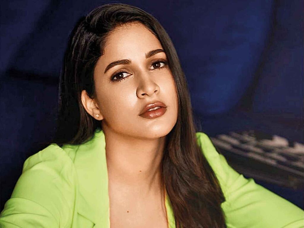 Lavanya Tripathi as Lavanya Rao