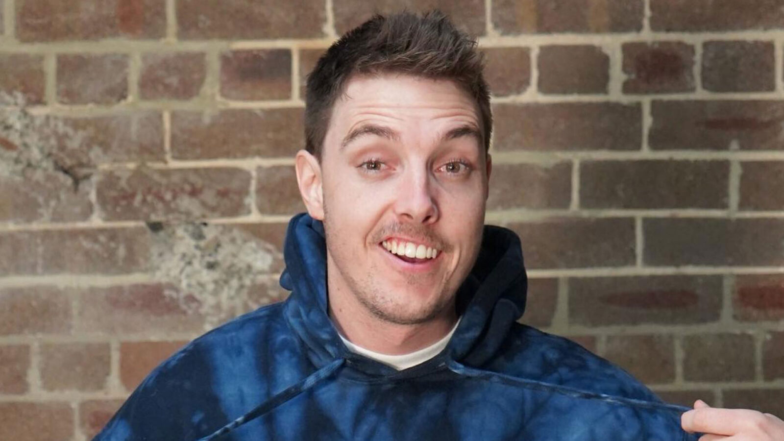 LazarBeam Biography, Height, Weight, Age, Stats, Wife, Salary, Net Worth & More LazarBeam Biography Height Weight Age Stats Wife Salary Net Worth More