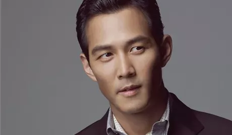 Lee Jung jae Biography Height Weight Age Movies Wife Family Salary Net Worth Facts More