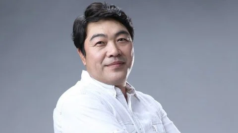 Lee Won-jong as Kang Hyuk