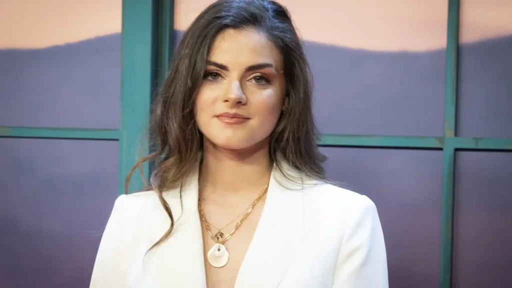 Lucía de la Puerta as Samy