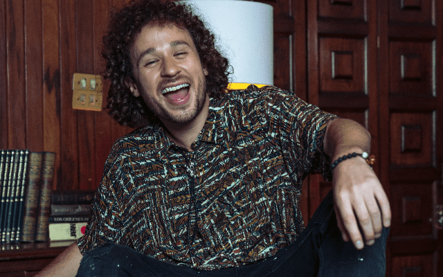 Luisito Comunica Biography, Height, Weight, Age, Movies, Wife, Family, Salary, Net Worth, Facts & More Luisito Comunica Biography, Height, Weight, Age, Movies, Wife, Family, Salary, Net Worth, Facts & More