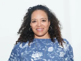 Luna Lauren Velez Biography, Height, Weight, Age, Movies, Husband, Family, Salary, Net Worth, Facts & More Luna Lauren Velez Biography Height Weight Age Movies Husband Family Salary Net Worth Facts More