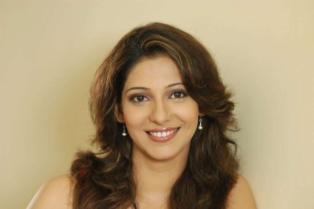 Madhura Welankar Satam as Shweta Singh
