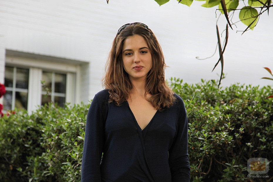 Marina Salas as Silvia Velasco