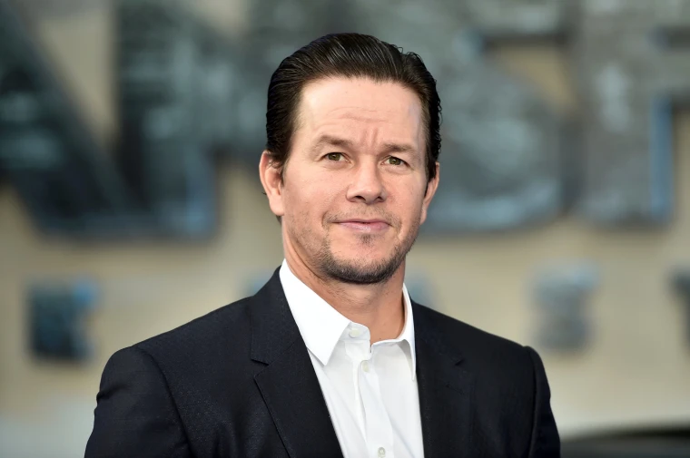 Mark Wahlberg Biography, Height, Weight, Age, Movies, Wife, Family ...