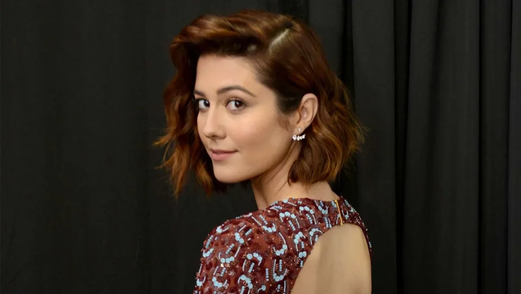 Mary Elizabeth Winstead as Rowan Blackshaw