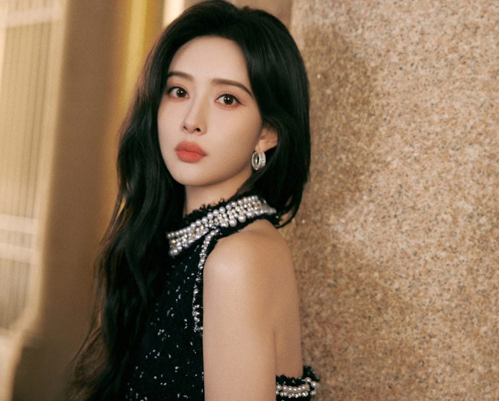 Meng Ziyi Biography Height Weight Age Movies Husband Family Salary Net Worth Facts More