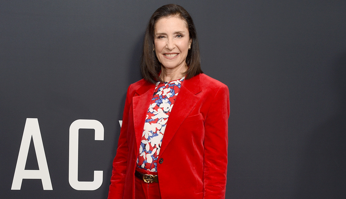 Mimi Rogers Biography Height Weight Age Movies Husband Family Salary Net Worth Facts More