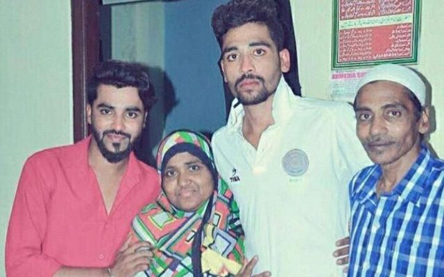 Mohammed Siraj With His Family